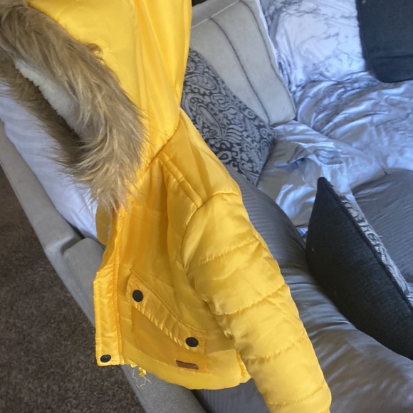 Boys 18M Yellow Jacket Coat For All Mankind 7 - Picture 11 of 11